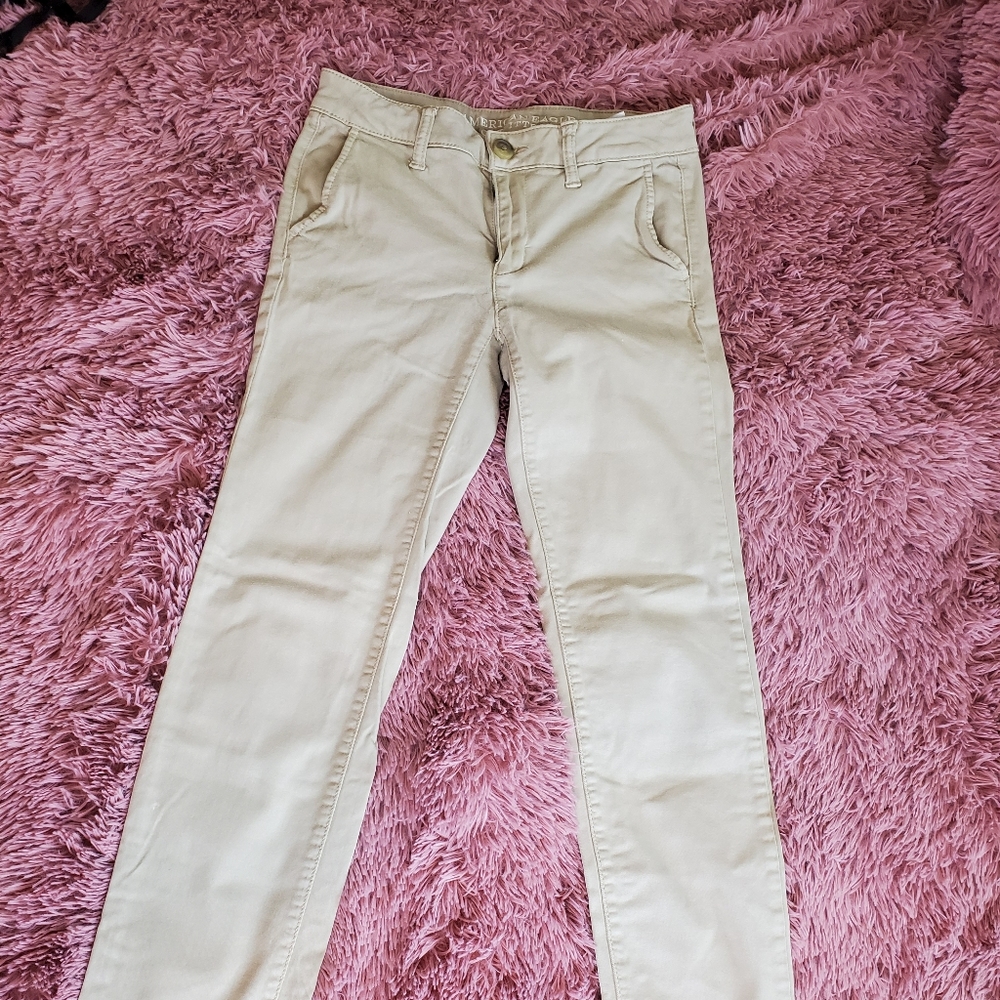AMERICAN EAGLE super stretch skinny khakis